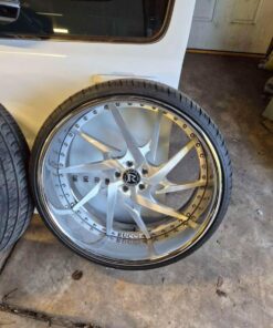 Stylish Rucci Forged 24 inch wheels with Fullrun