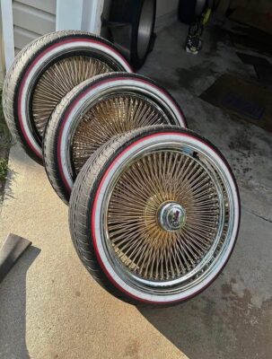 22 inch gold centered big hub Daytons set of wheels
