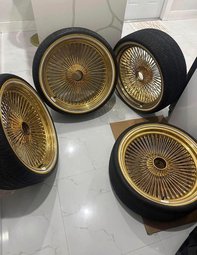 Original All Gold Daytons 22" with adapters